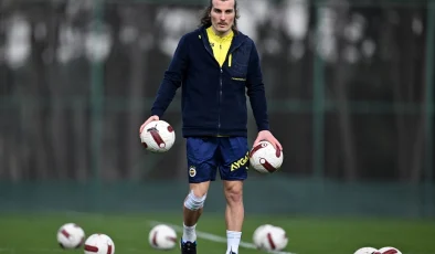 Fenerbahçeli futbolcu Çağlar Söyüncü: “İlk hedefimiz Fenerbahçe’ye şampiyonluk yaşatmak”