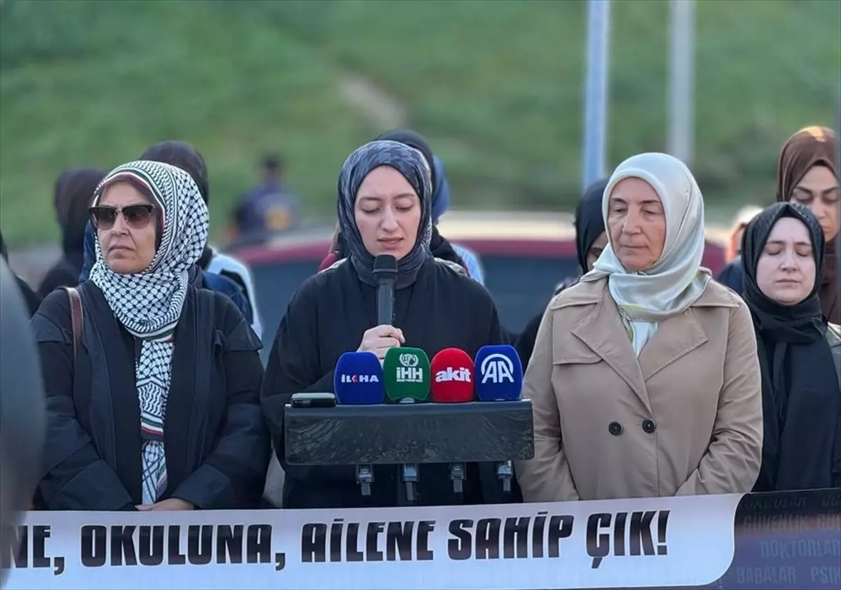 Kadınlardan Şiddet Protestosu