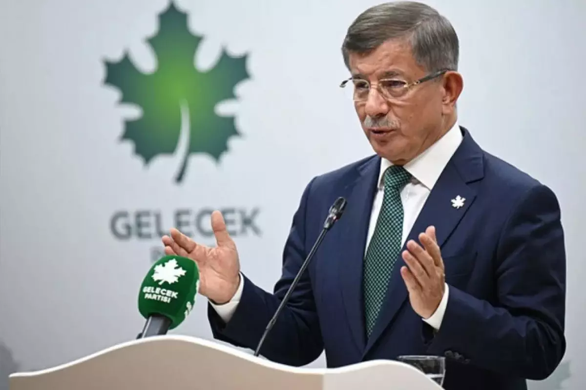 Davutoğlu’ndan ‘Emevi Camii’nde namaz’ sorusuna yanıt